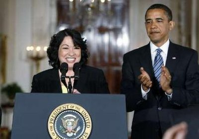 U.S. Appeals Court Judge Sonia Sotomayor (L) speaks after U.S. President Barack Obama announced her as his choice of nomination for the Supreme Court justice, to replace retiring Justice David Souter in the East Room at the White House, May 26, 2009. Obama nominated Sotomayor to the U.S. Supreme Court on Tuesday, selecting a woman who would be the court's first Latino. Obama's choice of the liberal Sotomayor, a 54-year-old judge on the 2nd U.S. Circuit Court of Appeals in New York, was unlikely to change the ideological balance of the high court because Souter, 69, was part of the panel's liberal wing. REUTERS/Larry Downing (UNITED STATES CRIME LAW POLITICS)